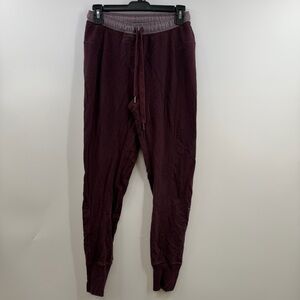 Lululemon women's 4 joggers sweatpants burgundy with contrast waistband